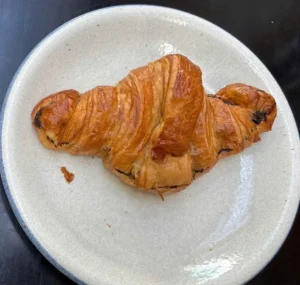 Chocolate Croissant/ Bánh sừng trâu sô cô la
