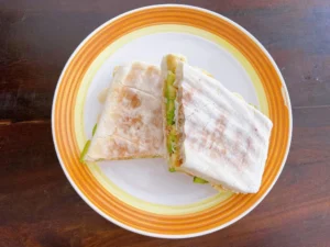 Panini Egg Bana-avo / Panini trứng kèm bơ và chuối