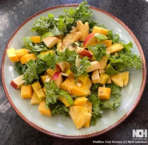 Kale Salad / Salad cải Kale